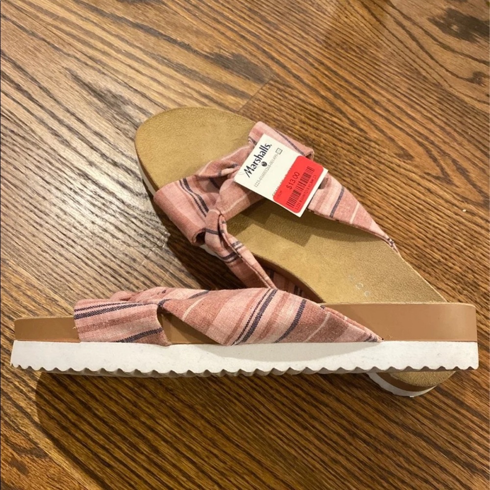 Women’s platform sandals